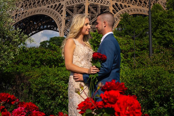 Paris Eiffel Tower Wedding Vows Renewal Ceremony With Photo Shoot - Common questions