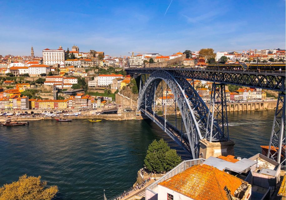 Porto: Scavenger Hunt and City Highlights Walking Tour - Last Words