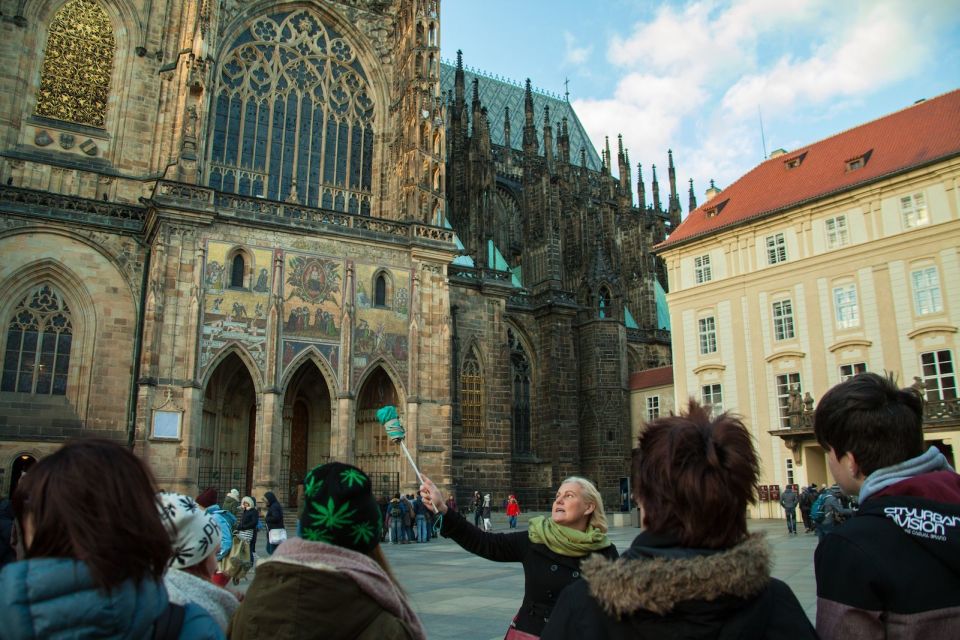 Prague: 3-Hour Old Town and Prague Castle Tour in German - Booking Information and Meeting Point