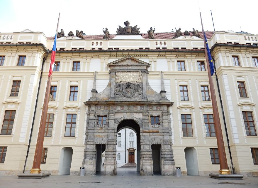 Prague: Castle and Lesser Town Walking Tour With Local Guide - Common questions