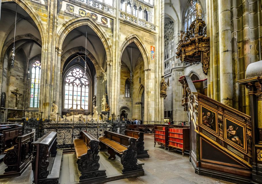 Prague Castle: Private Tour With Admissión Tickets - Common questions