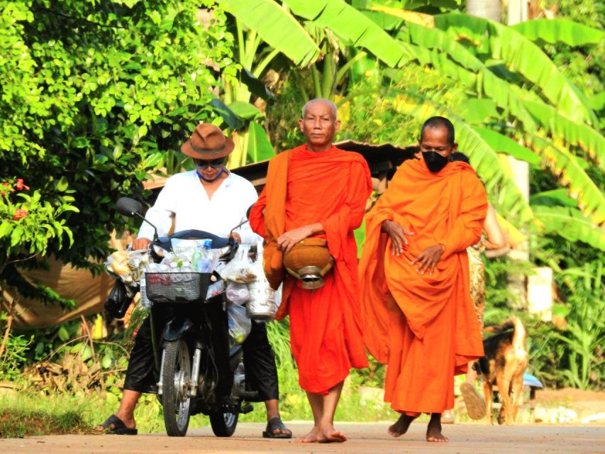 Private 2-Days Discover the Major Temple & Floating Village - Ruin Temple in the Jungle of Ta Prohm