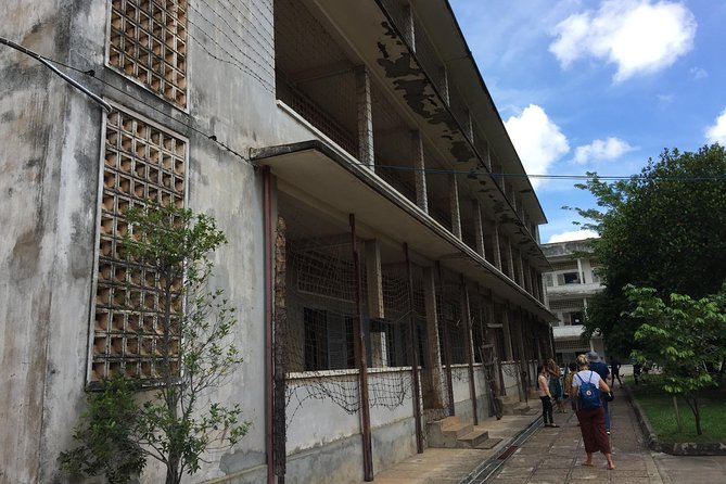 Private Half Day To Killing Field & S21 Genocidal Museum in Phnom Penh - Last Words