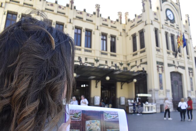 Private Walking Tour of Games and History in the Center of Valencia - Local Insights