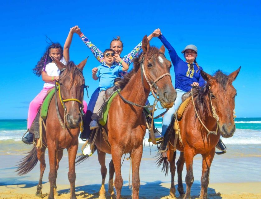 Punta Cana: Macao Beach Tour on Horseback With Transfers - Language Support