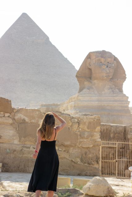 Pyramids of Giza and Sphinx and Egyptian Museum Private - Common questions