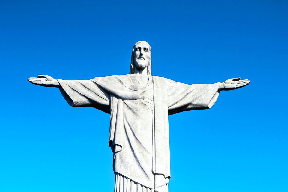 Rio: Christ the Redeemer, Sugarloaf, Selaron & BBQ Lunch - Common questions