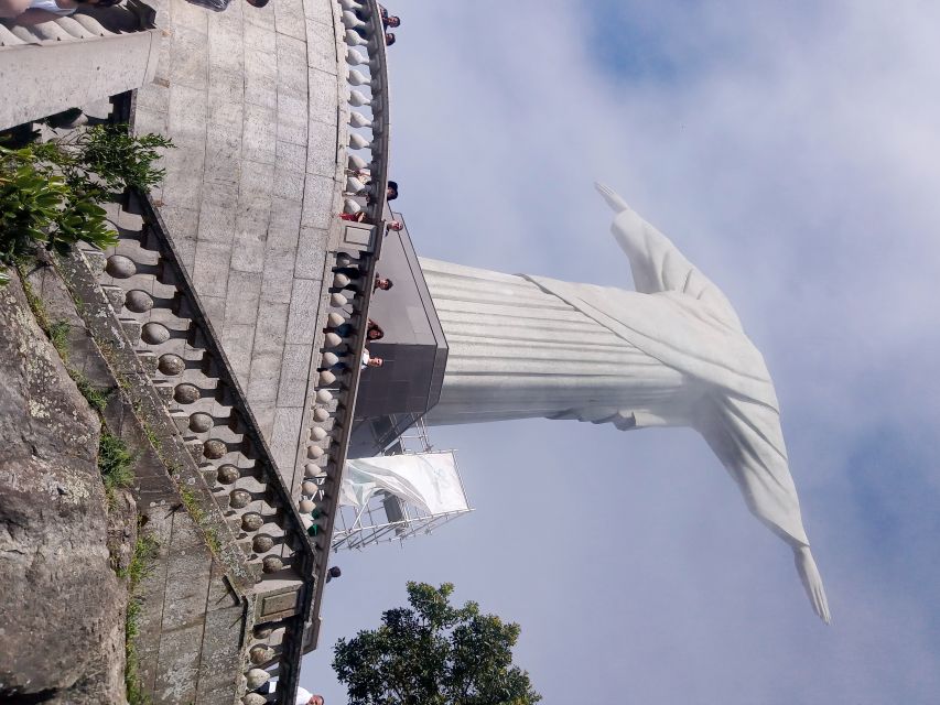 Rio De Janeiro: Christ Redeemer Sugar Loaf & More Lunch - Common questions