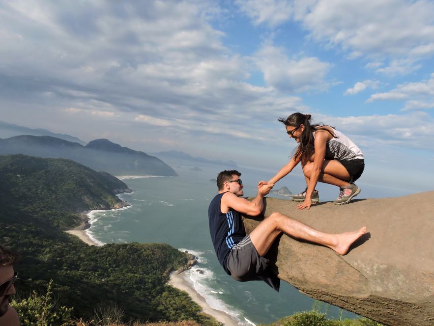 Rio De Janeiro: Pedra Do Telegrafo Hiking Tour - Common questions