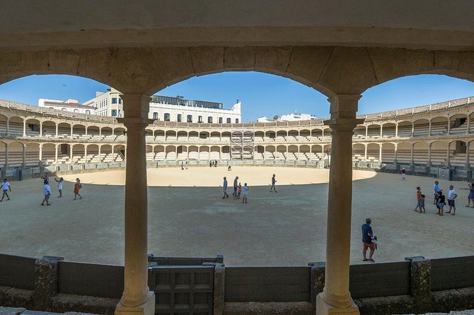 Ronda and El Tajo Gorge Tour With Wine-Tasting From Malaga - Common questions