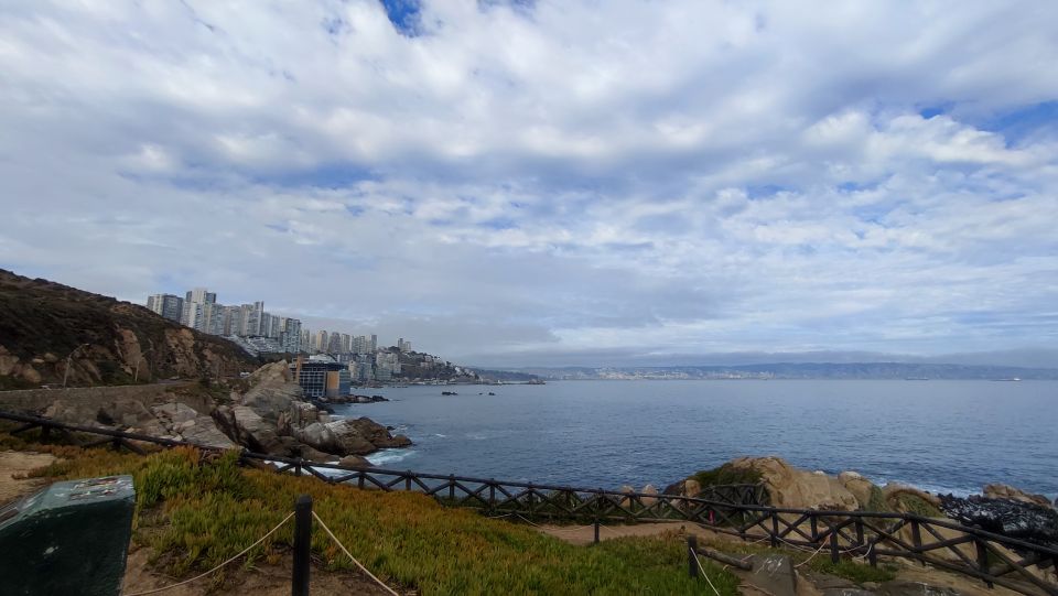 Santiago: Valparaíso Walking Tour & Casablanca Wine Tasting - Last Words