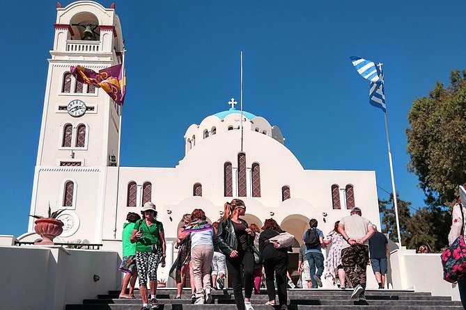 Santorini Day Tour With Sunset in Oia - Common questions