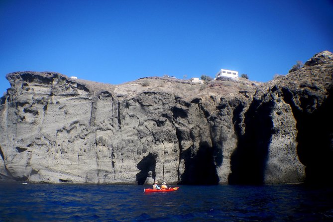 Santorini: Sea Kayaking With Light Lunch - Guide Performance and Tour Highlights