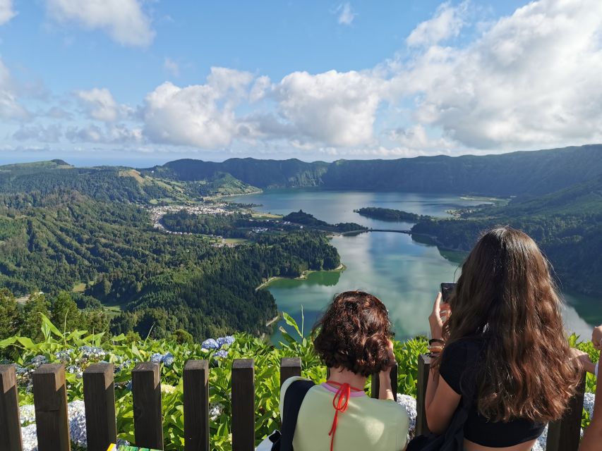 São Miguel Island: 2-Day Guided Island Tour With Meals - Common questions
