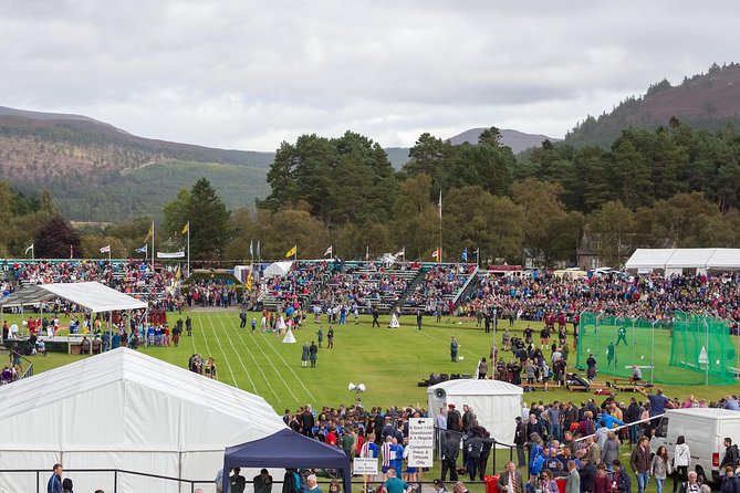 Scottish Highland Games Day Trip From Edinburgh - Event Atmosphere