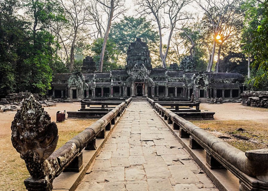 Siem Reap: Angkor Wat Sun Rise Private Day Tour With Guide - Directions for Booking