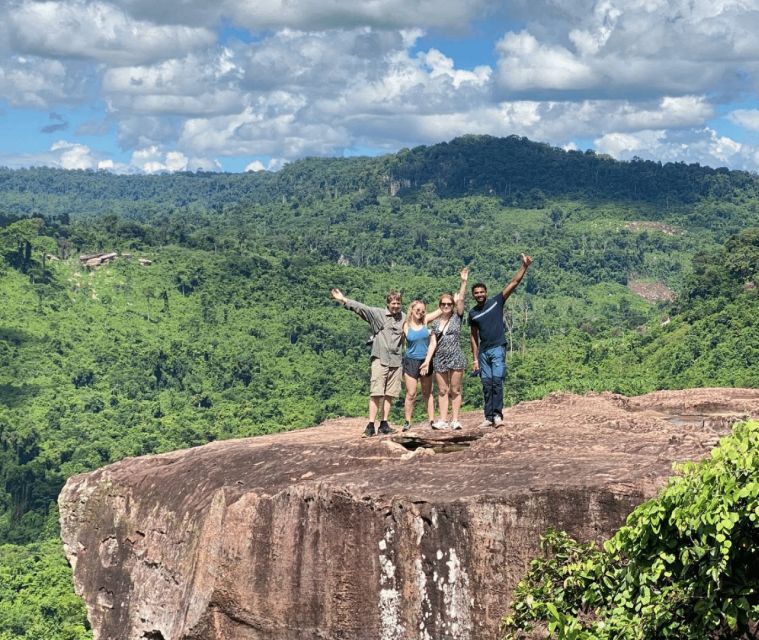 Siem Reap: Full-Day Kulen Waterfall and 1000 Lingas Tour - Attractions and Cultural Significance