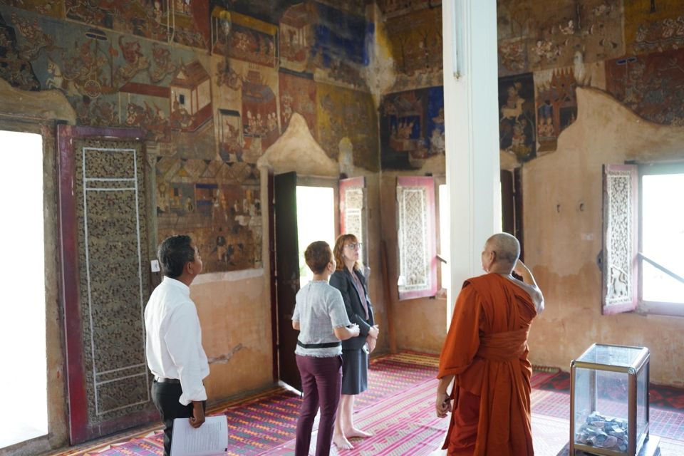 Siemreab: Oldest Pagoda Monk Blessing/ Visit Market 3h Tour - Directions