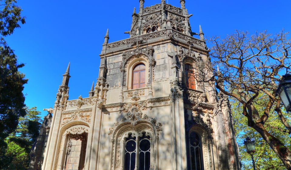 Sintra Private Tour With Visit Pena Palace & Quinta Da Regal - Common questions