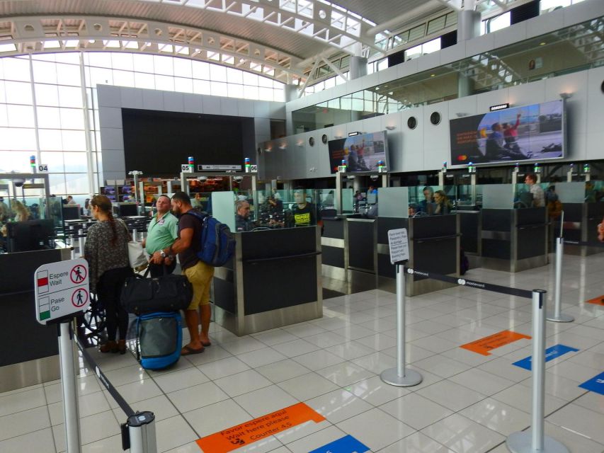 (SJO) Juan Santamaria International Airport: Private Taxi - Accessibility Options