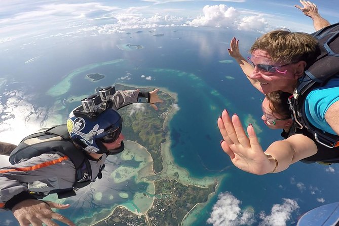 Skydive Fiji Legend 13000ft Tandem Jump (60 Seconds Free Fall) - Common questions