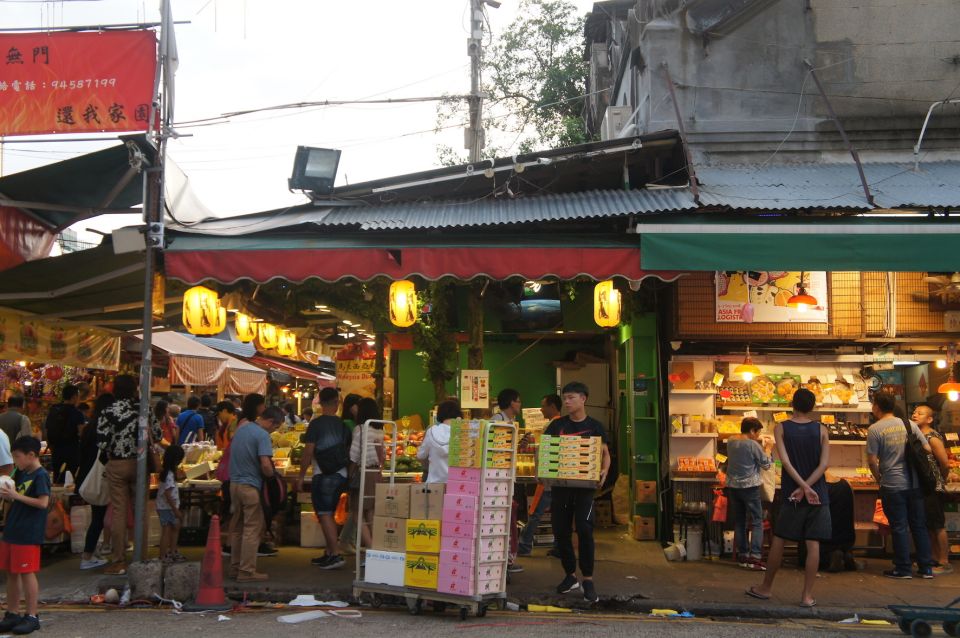 Small-group Kowloon Markets Walking Tour - Public Transport Use