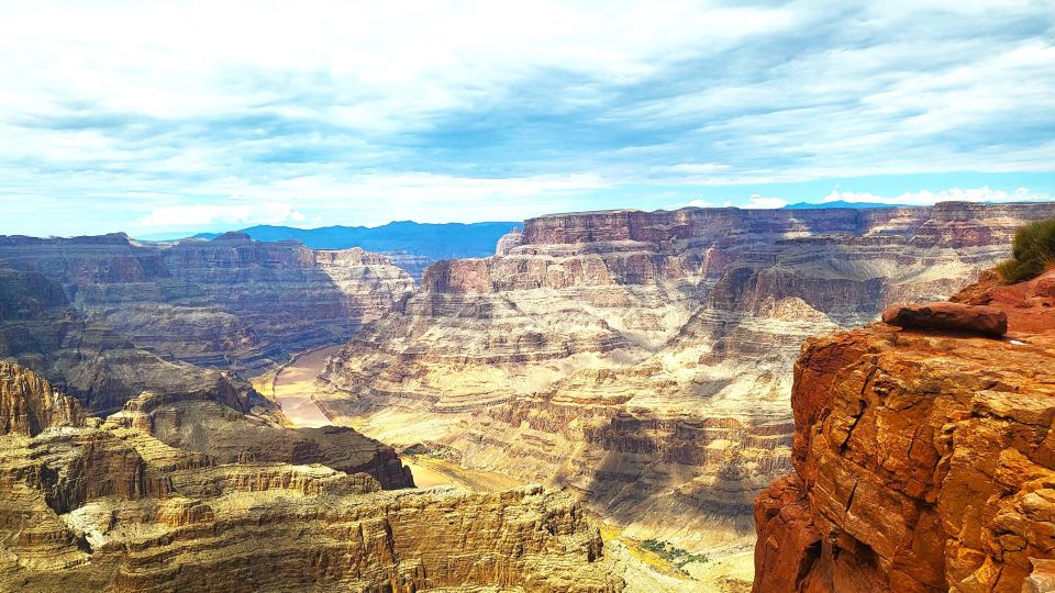 Small Group: West Rim, Hoover Dam, Seven Magic Mountains - Pricing and Reservation
