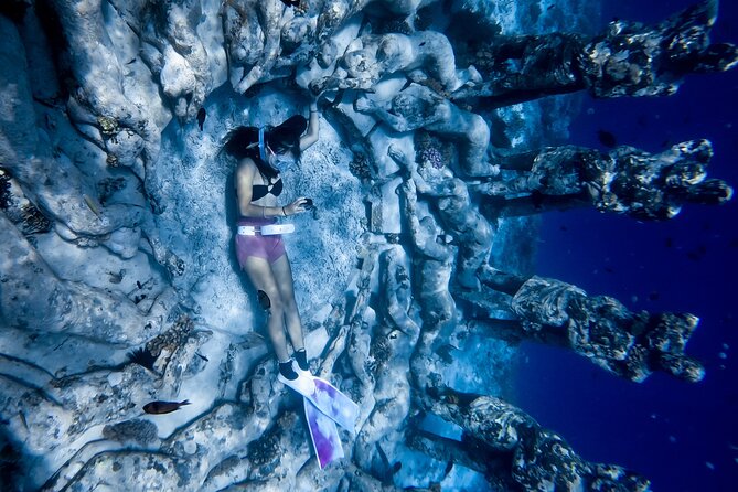 Snorkeling With Turtle and Statue in Gilis - Photo Opportunities and Memories