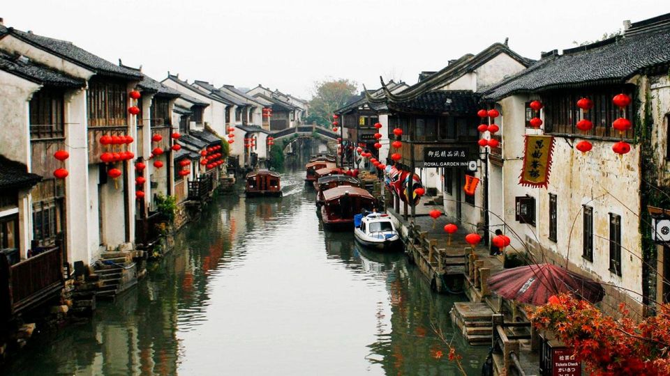 Suzhou: Gardens and Tongli or Zhouzhuang Water Town - Common questions