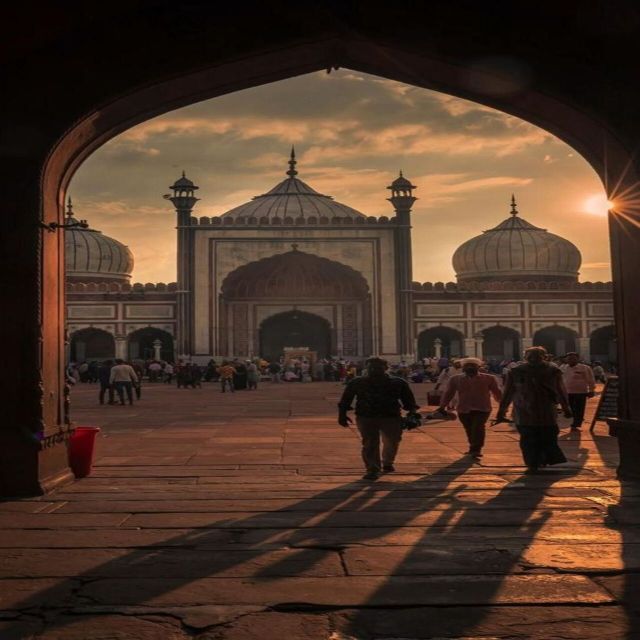 Taj Mahal Overnight, New Delhi & Agra Tour - Language Options and Guides