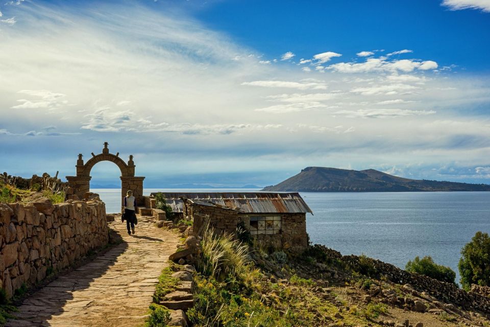 Title: Excursion to the Islands of Uros and Taquile - Directions