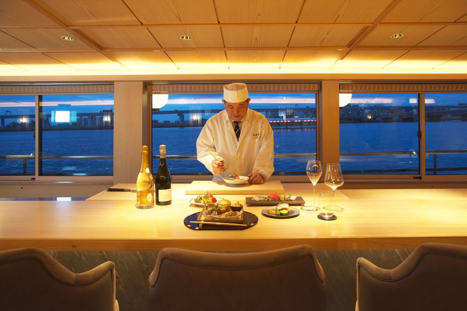 Tokyo Bay: Private Yakatabune Cruise (with Lunch/Dinner) - Gift Options and Quintessential Hospitality