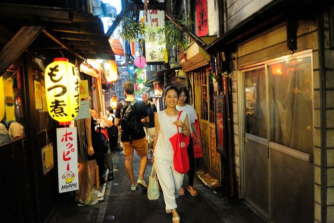 Tokyo Shinjuku Drinks and Neon Nights 3-Hour Small-Group Tour - Common questions