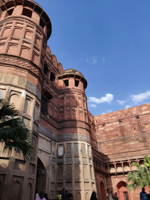 VIP Sunrise Tour of Taj Mahal, Agra, and Fatehpur Sikri - Common questions