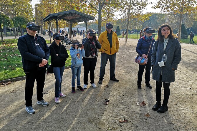 Virtual Reality Guided Tour at the Eiffel Tower - Common questions