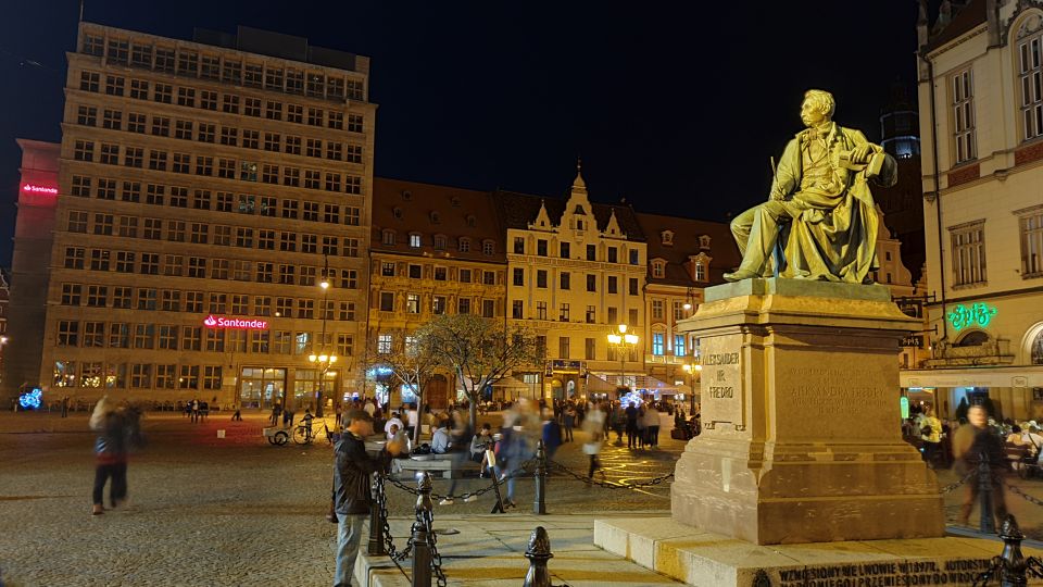Wroclaw: Guided City Night Tour - Why Choose a Guided Tour