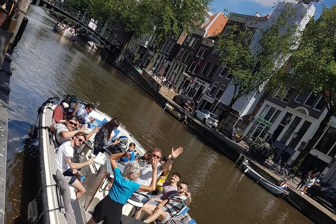 Amsterdam: Open Air Winter Booze Cruise - Common questions