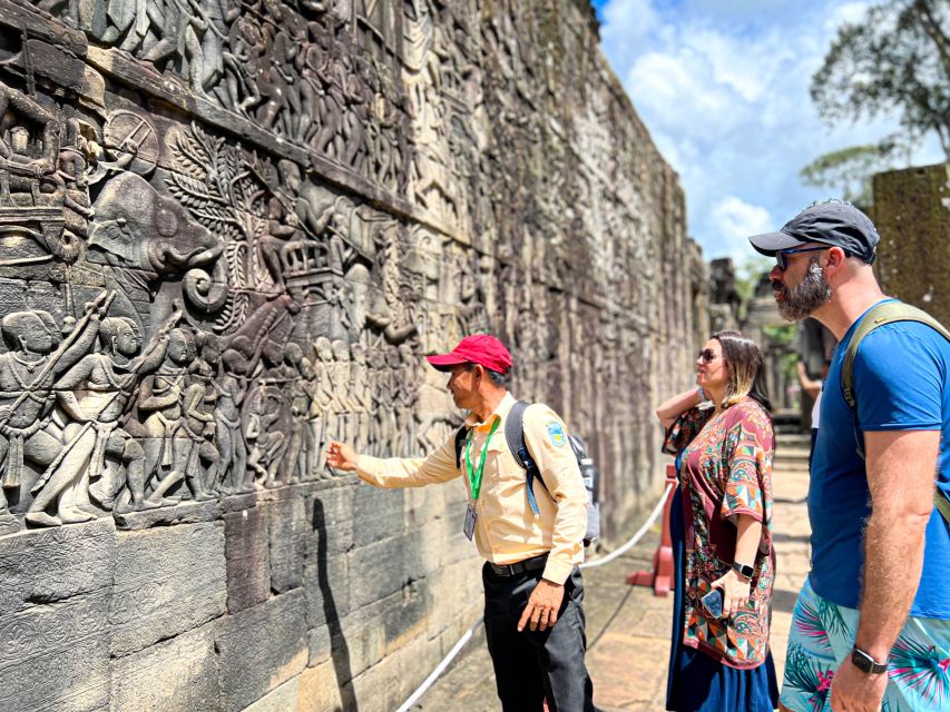 Angkor Wat Private Sunrise Guided Tour and Banteay Srei - Common questions