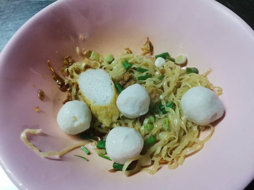 Bangkok: Michelin Guide Street Food Tour by Tuk Tuk - Common questions
