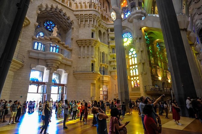 Barcelona Highlights & Sagrada Familia Skip-the-Line Private Tour - Catalonian History and Development