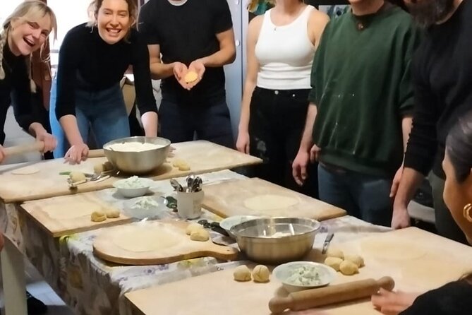 Bologna Traditional Home Cooking Class With Lunch or Dinner