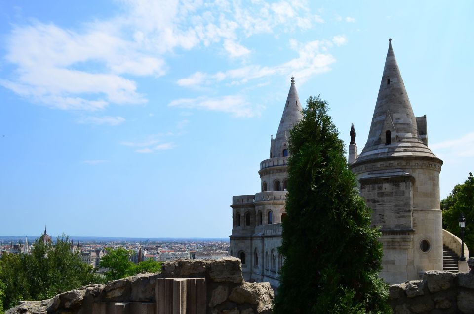 Budapest: 3-Hour Grand City Tour and Castle Walk - Common questions