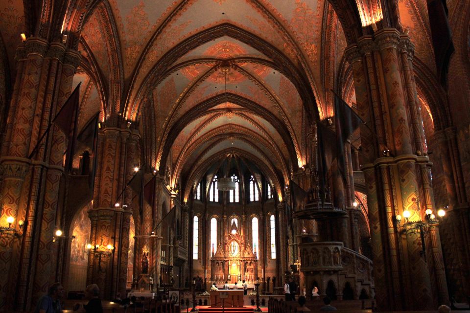 Budapest: Castle District Walk With Matthias Church Entry - Last Words