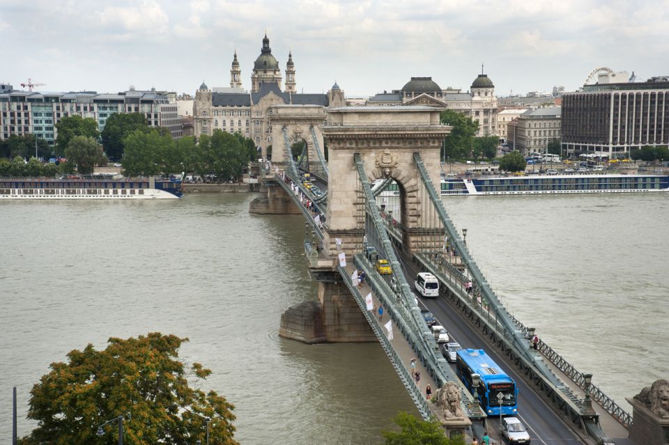 Budapest: Multilingual Highlights Tour - Overall Tour Experience