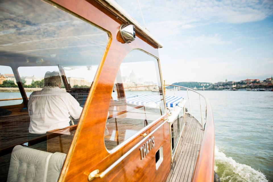 Budapest: Private Danube Yacht Cruise With Welcome Drink - Google Maps Navigation