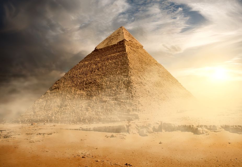 Cairo: Great Pyramids of Giza and Egyptian Museum Tour - Common questions