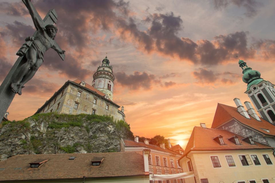 Cesky Krumlov: City Exploration Game and Tour - Common questions