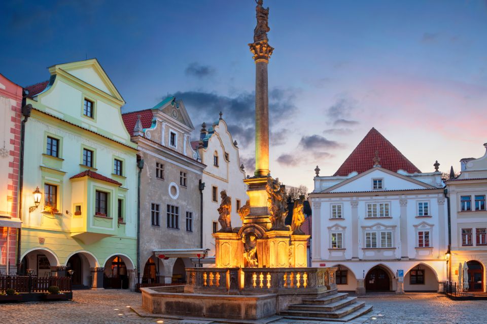 Cesky Krumlov: First Discovery Walk and Reading Walking Tour - Additional Details