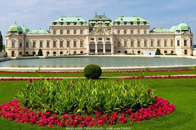 Christmas at Belvedere: Private Tour of the Upper Palace & Market - Review Insights