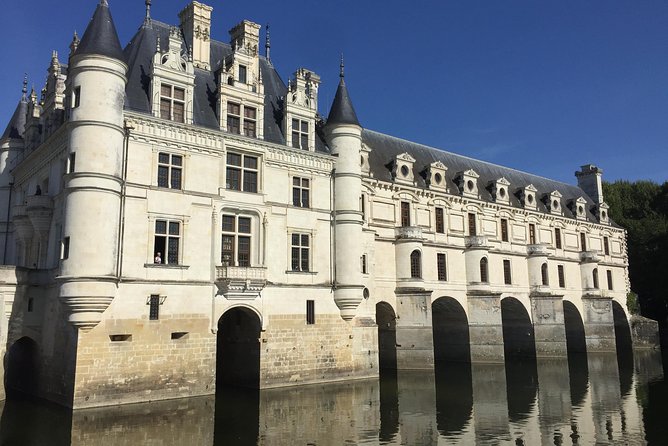 Day at the Castles of Chenonceau and Chambord From Blois - Common questions